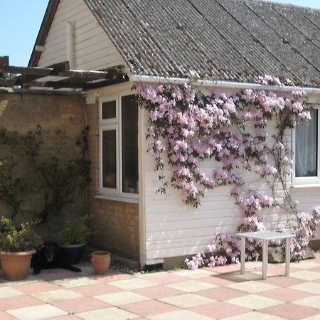 Barn Lodge ピーターバラ エクステリア 写真