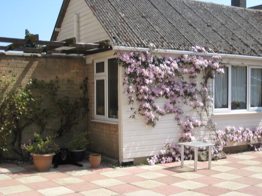 Barn Lodge ピーターバラ エクステリア 写真